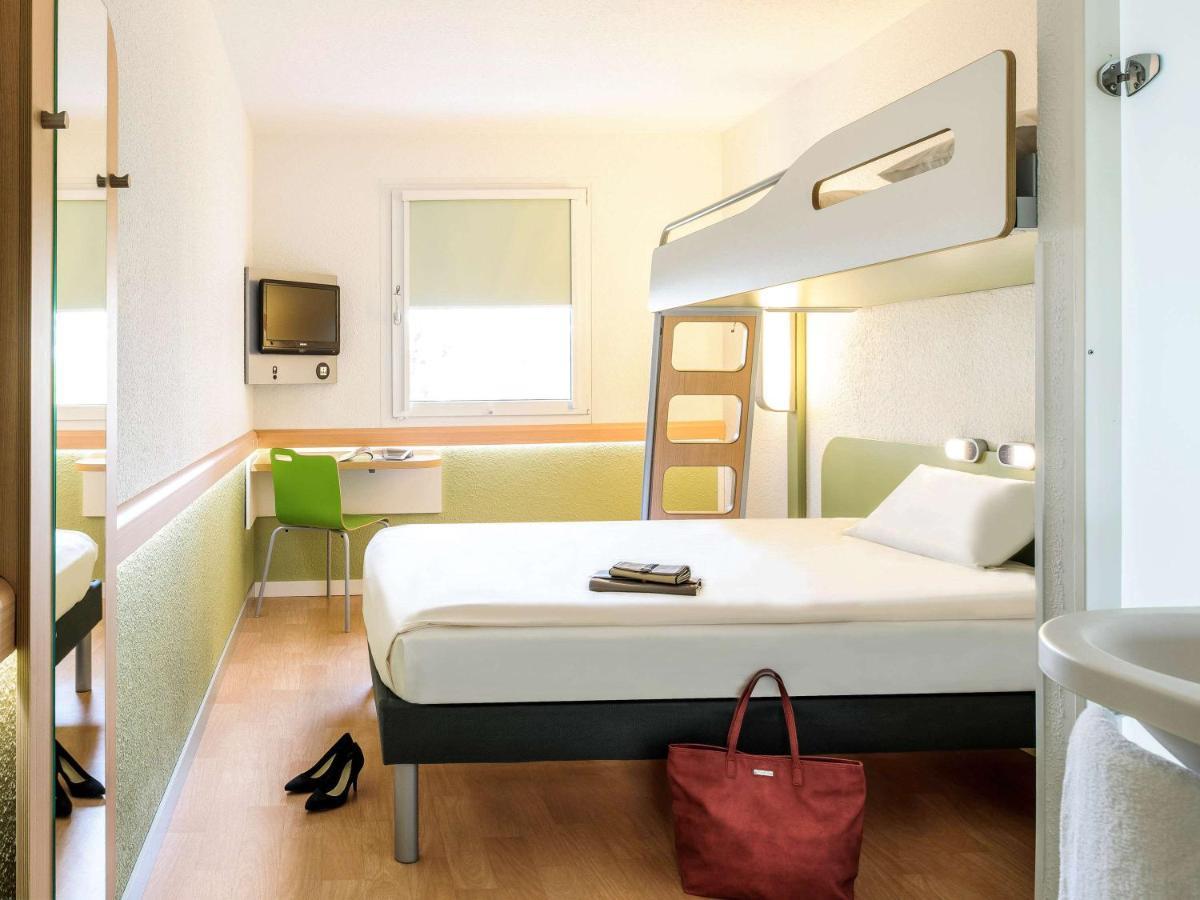 Ibis Budget 셀레스탓 외부 사진